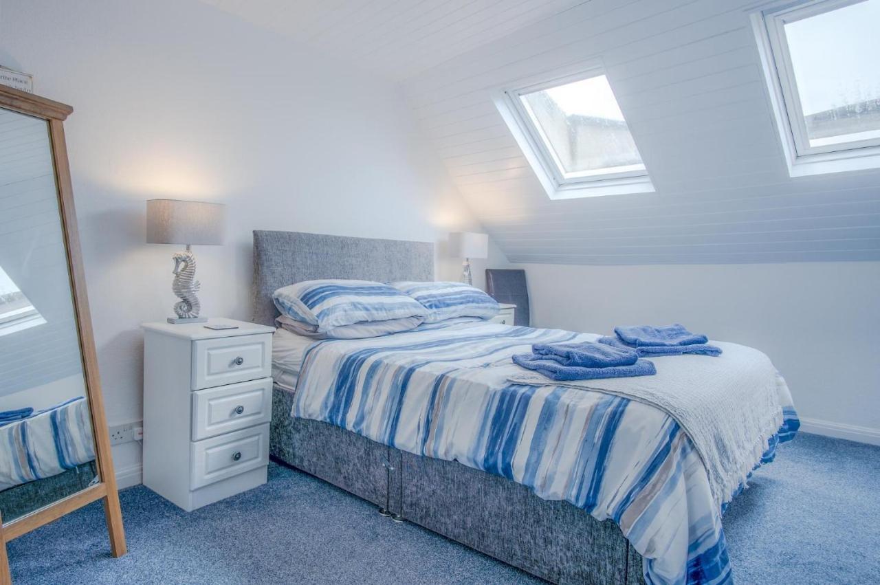 St Julians View - 1 Bedroom Apartment - Тенби Екстериор снимка